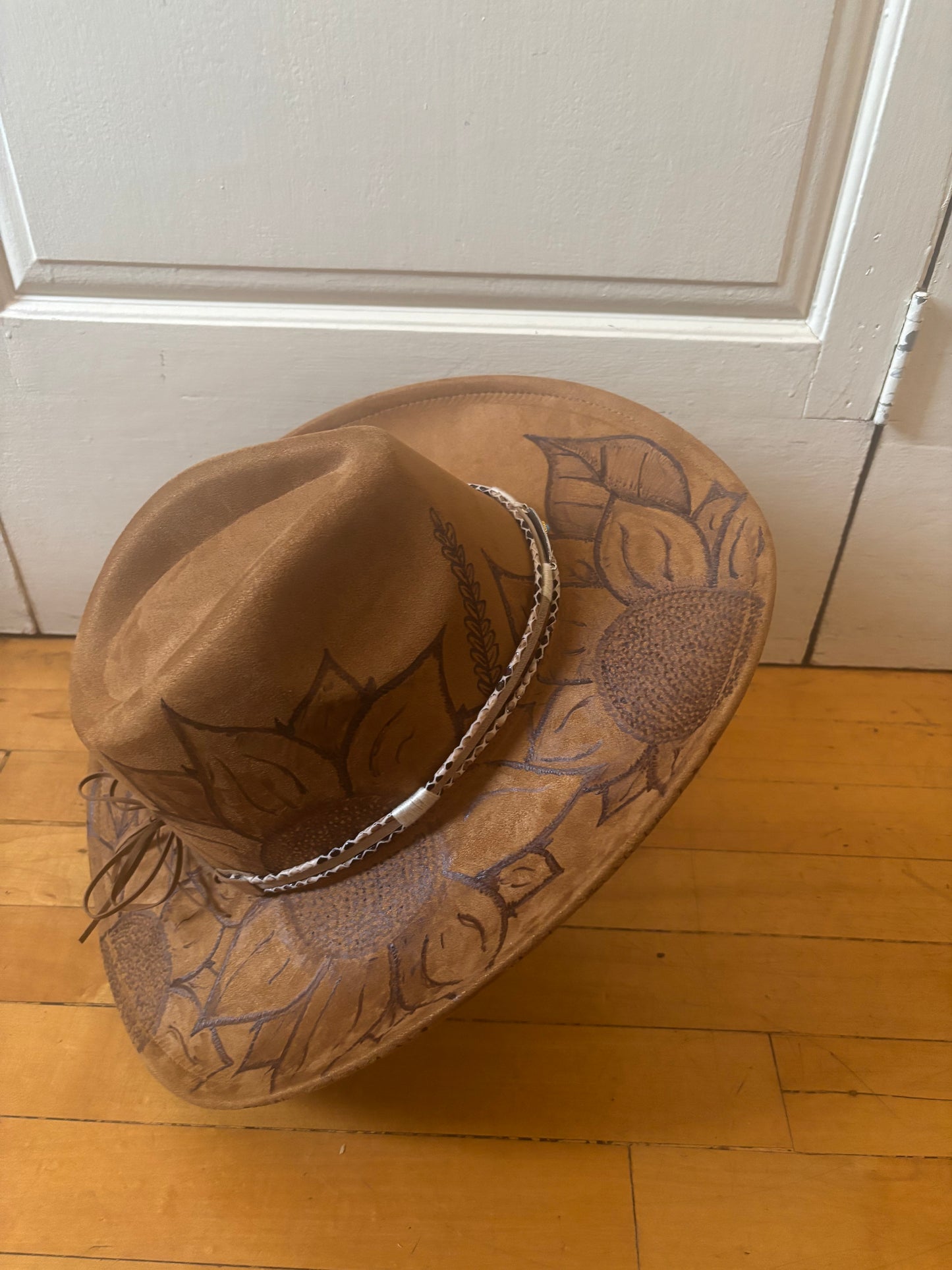 Wild Flowers & Wild Horses- wide brim cowboy hat