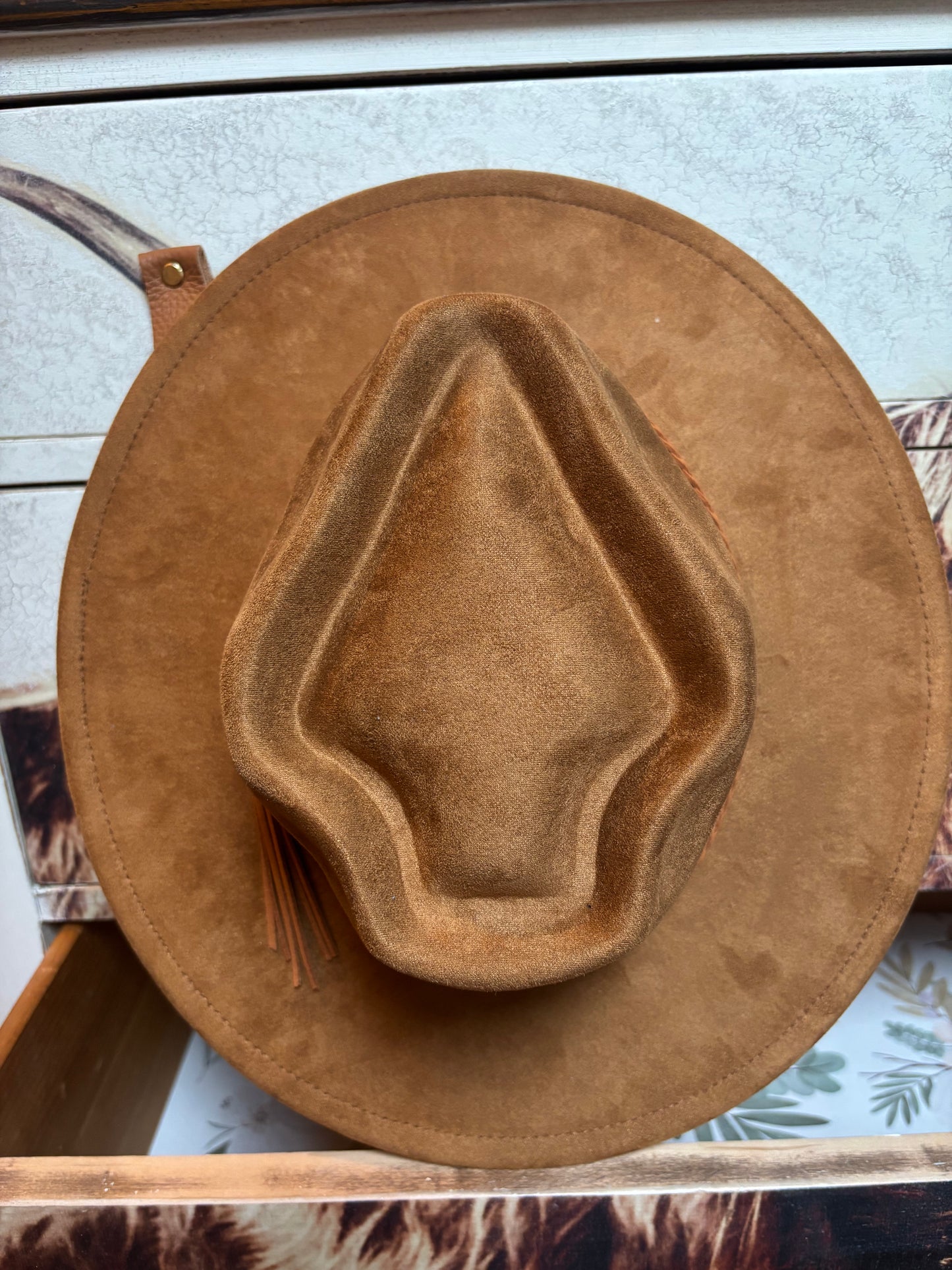 Custom Design - Arrowhead Crown wide brim fedora hat