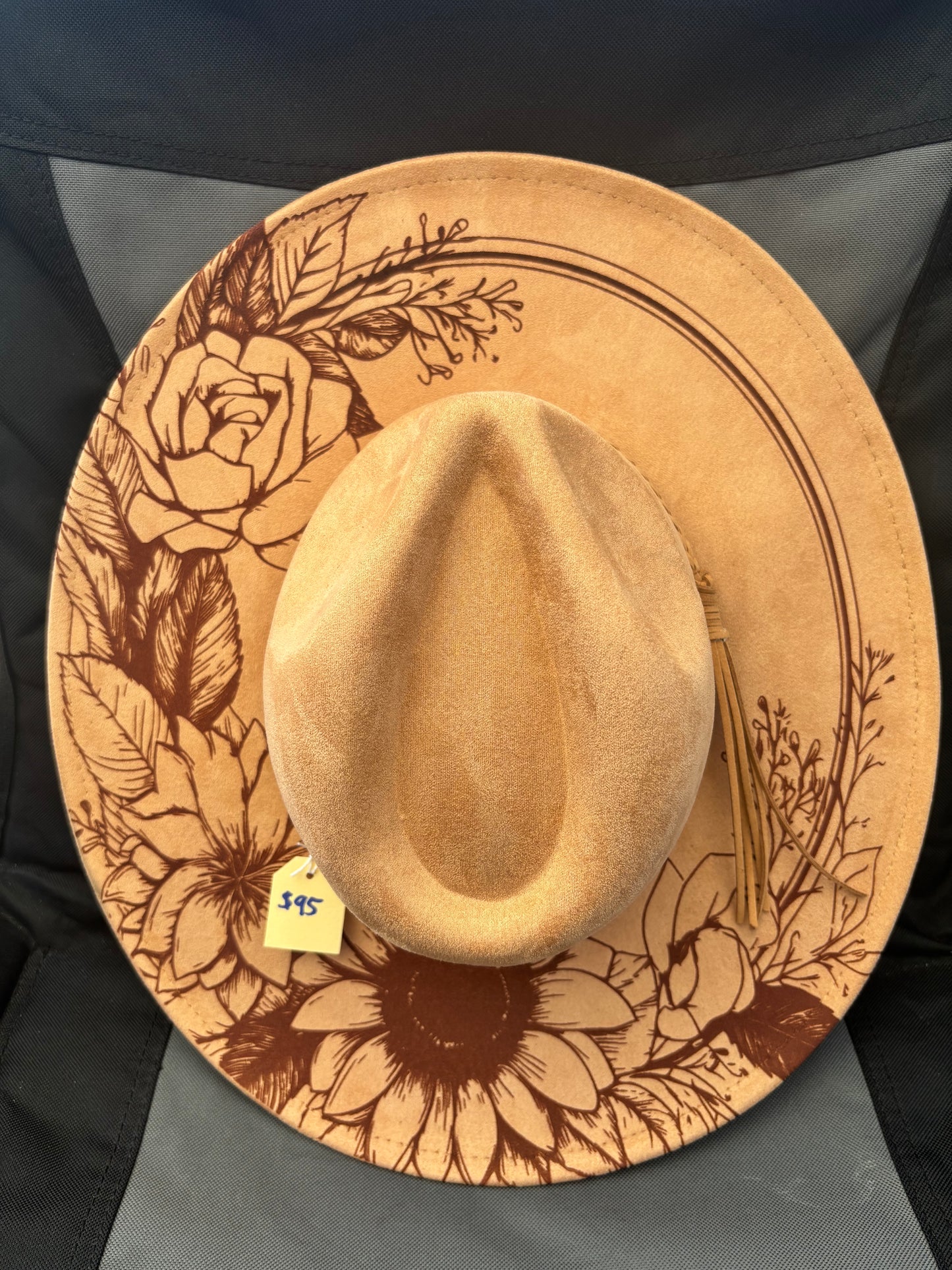 Cow skulls & Roses - wide brim fedora hat