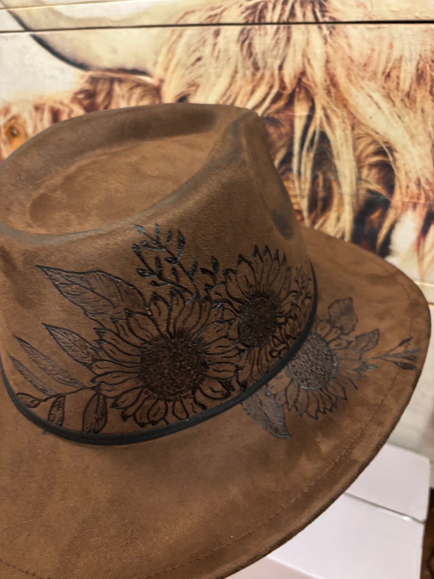Sunflowers & Coo II - short brim cowboy hat