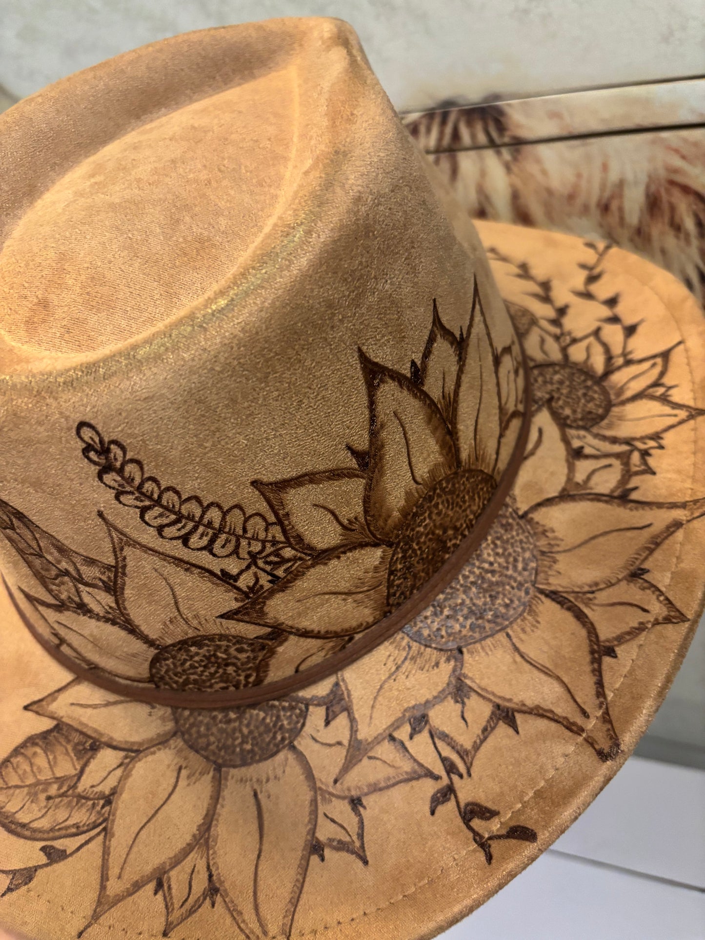 Sunflowers & Coo - short brim cowboy hat
