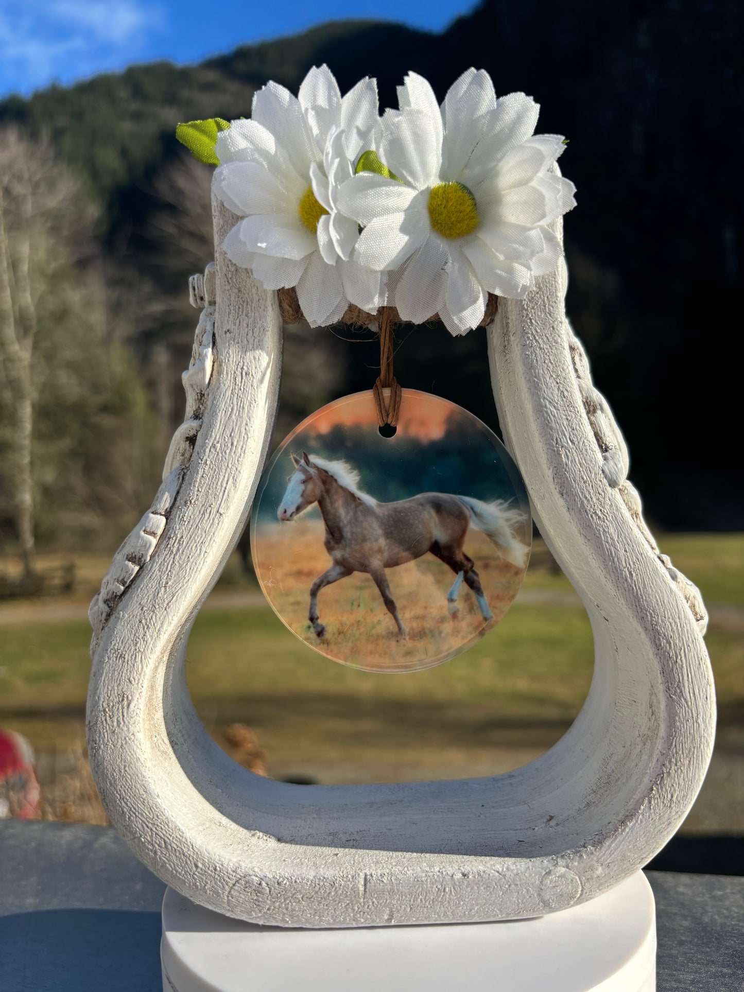 Deluxe Equine Memorial Stirrup Shelf Sitter